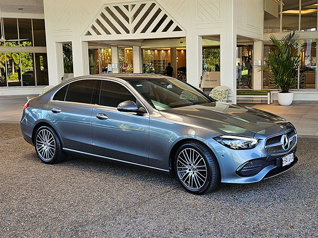 4 seater Mercedes SR premium car